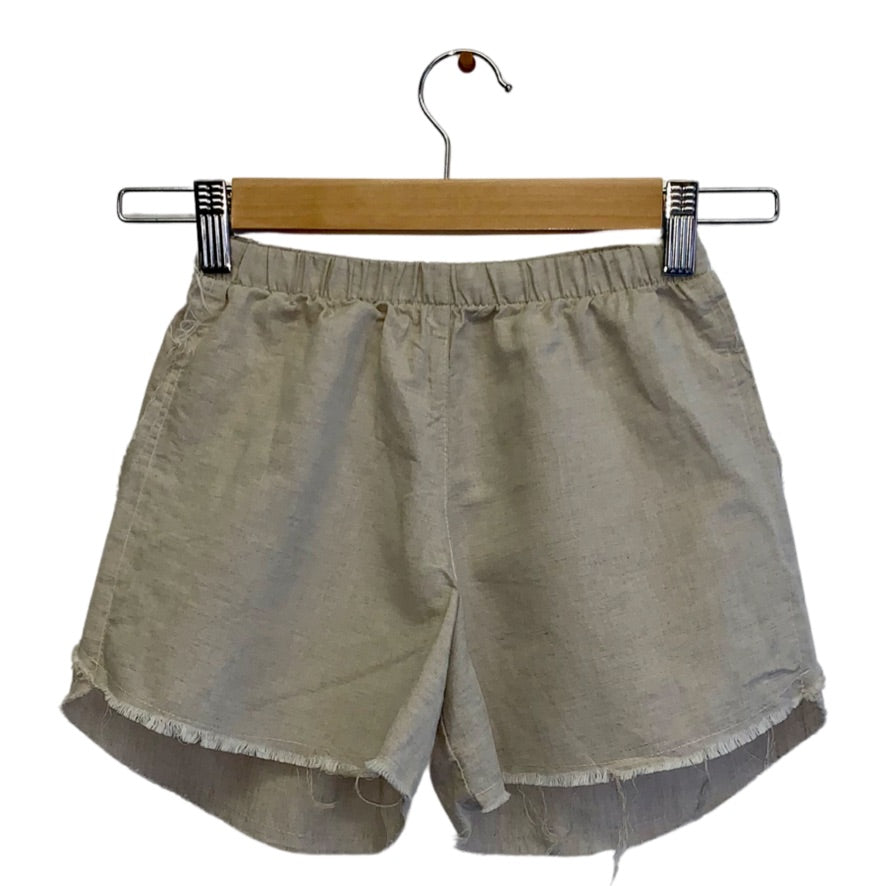 young at heart shorts | size 9