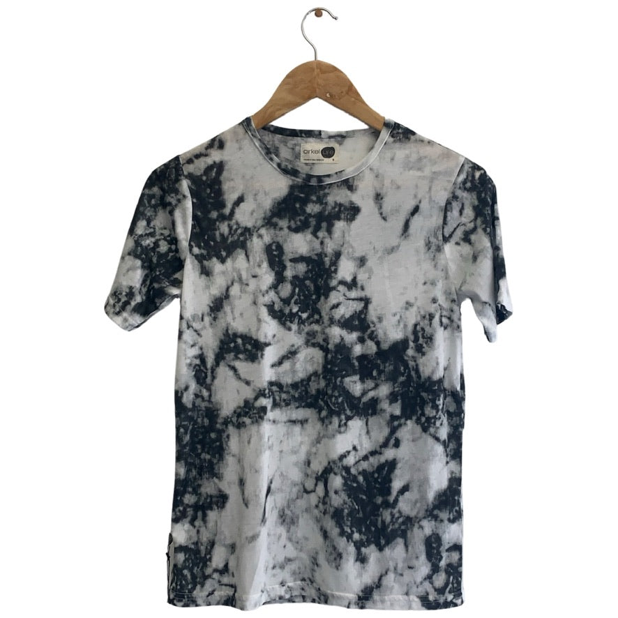 liam tee | 9